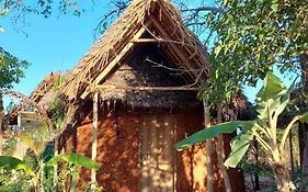 Baobab Safari Lodge Mtende Beach